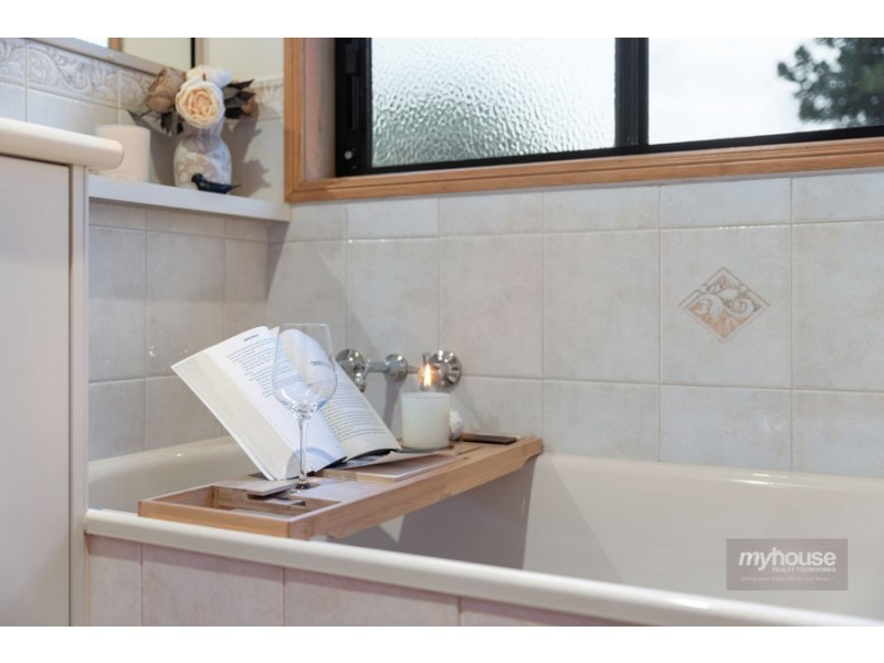 72 Cotswold Hills Drive, Cotswold Hills QLD 4350