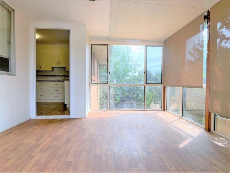 300 South Street, Harristown QLD 4350