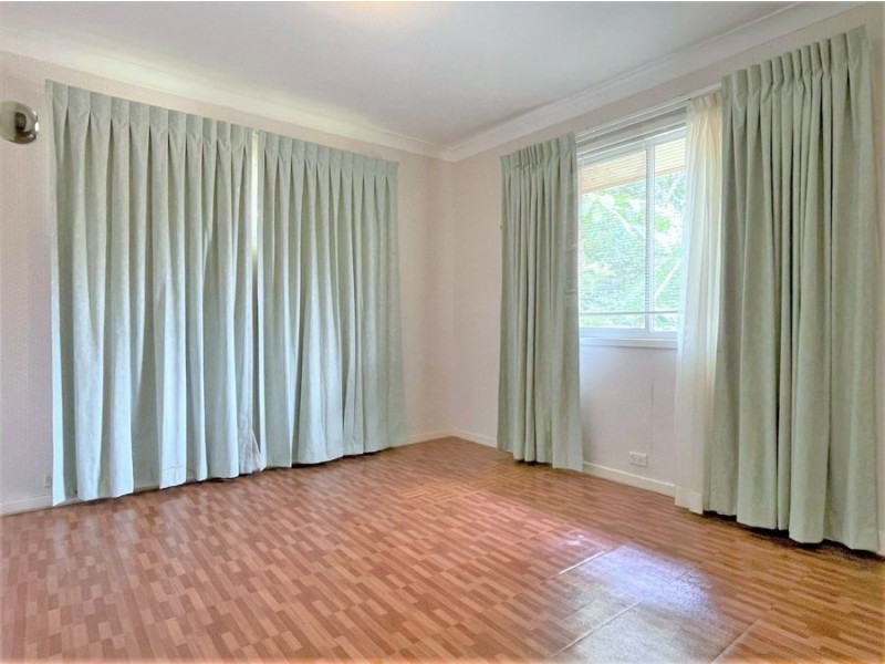 300 South Street, Harristown QLD 4350