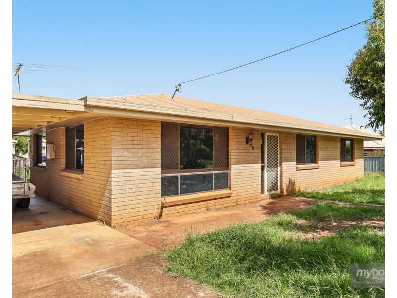 46 Traminer Drive, Wilsonton Heights QLD 4350