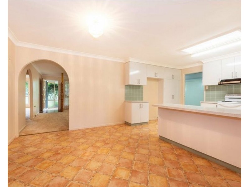 50 Lotus Crescent, Centenary Heights QLD 4350