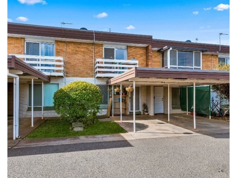 3/9 Whitefriars Street, Rockville QLD 4350