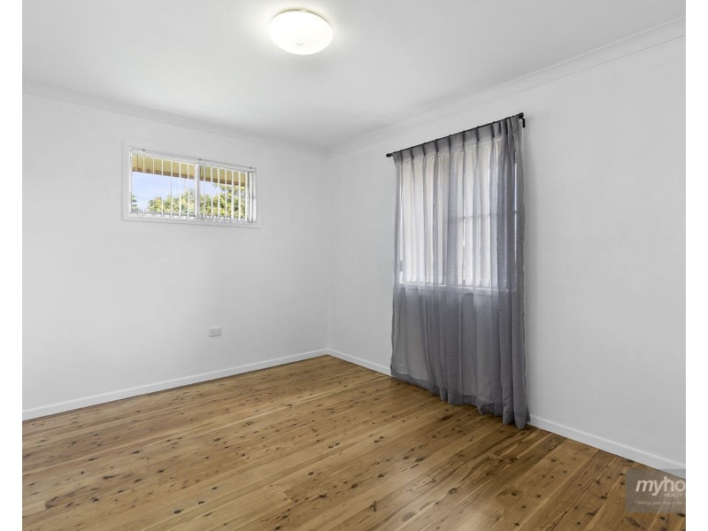 9 Chilla Street, Harristown QLD 4350