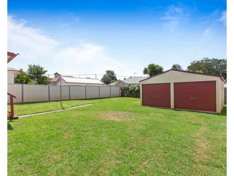 9 Derwak Street, Harristown QLD 4350