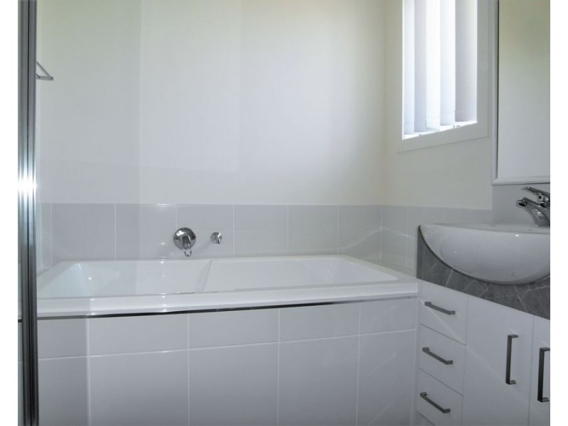 172 Handley Street, Darling Heights QLD 4350