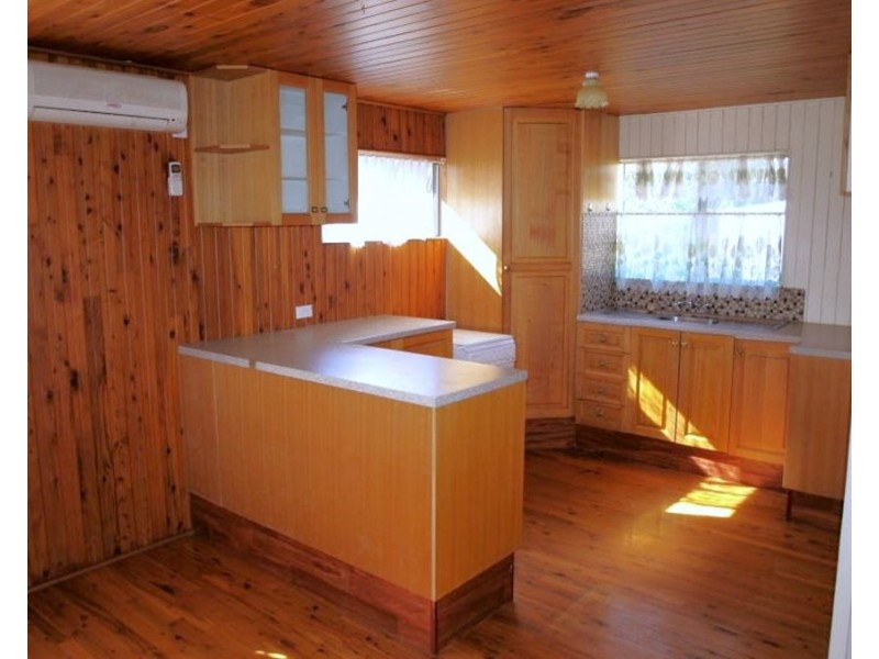 16 Chopin Street, Rockville QLD 4350