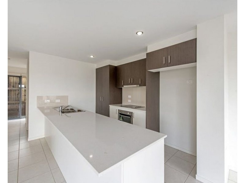 13 Parkview Drive, Glenvale QLD 4350