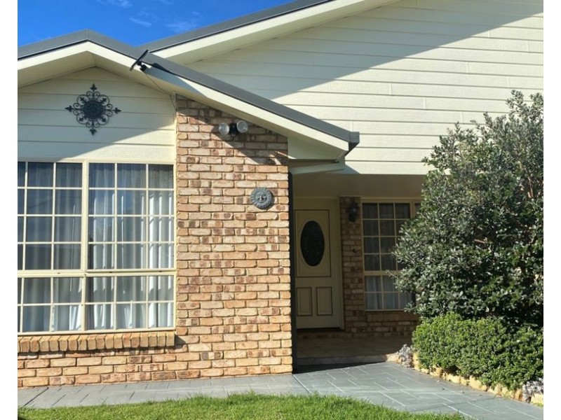 2 Nimrod Court, Wilsonton QLD 4350