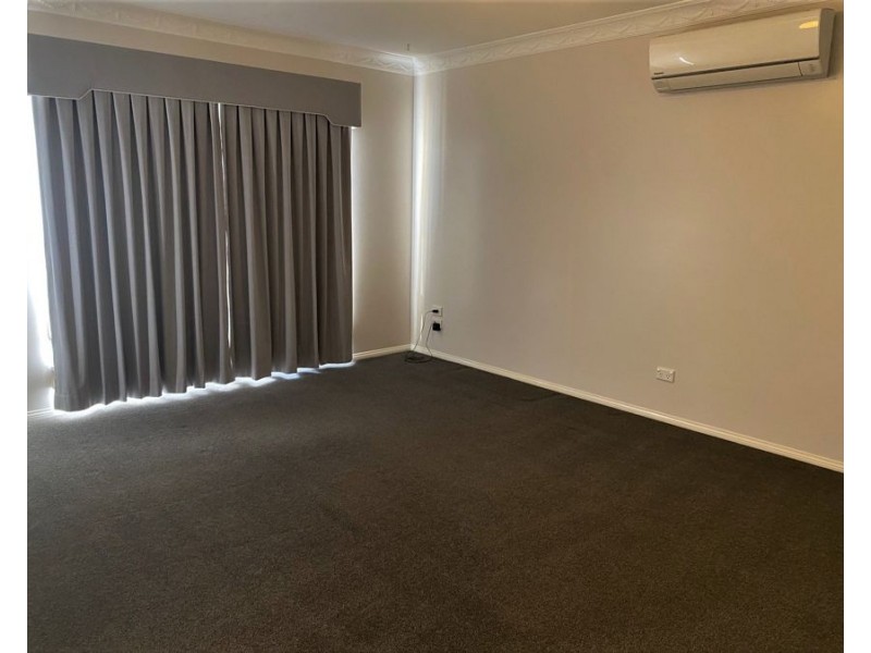 2 Nimrod Court, Wilsonton QLD 4350