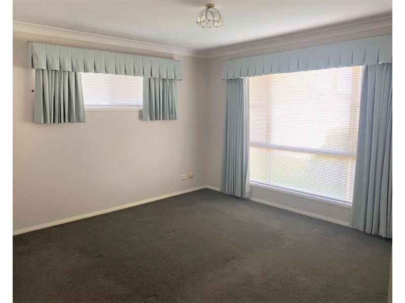 2 Nimrod Court, Wilsonton QLD 4350
