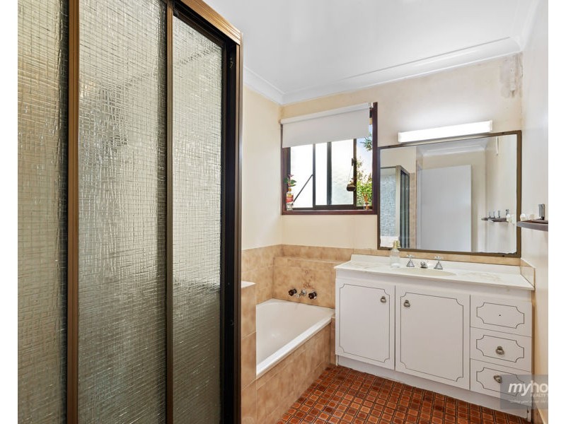 6 Ruby Street, Kingsthorpe QLD 4400