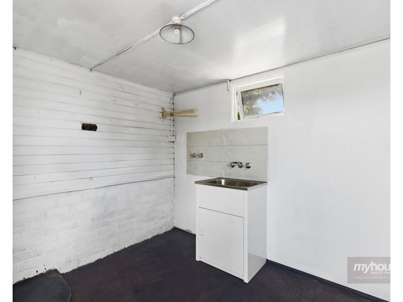 95 Stephen Street, Harristown QLD 4350