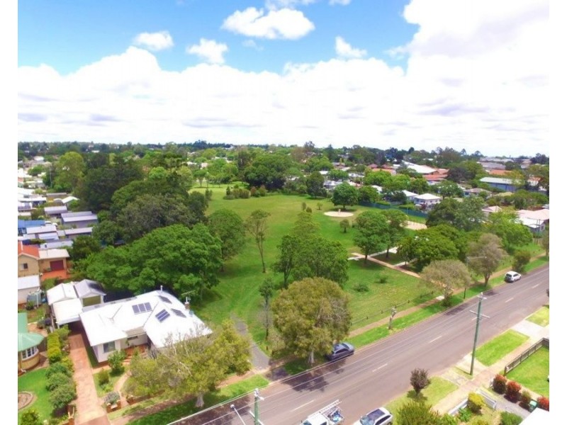 95 Stephen Street, Harristown QLD 4350