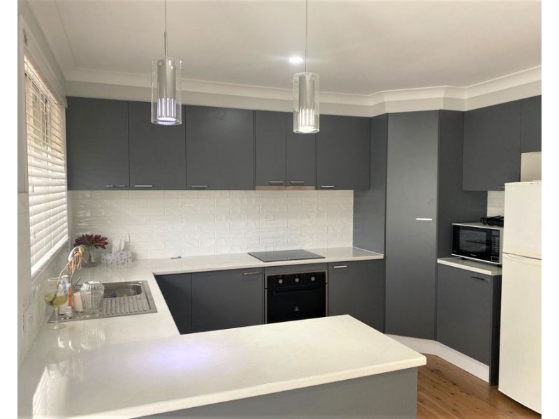 32 Knockator Crescent, Centenary Heights QLD 4350
