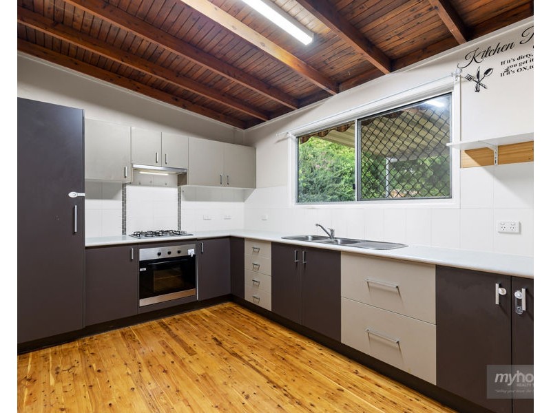 5 Muscat Court, Wilsonton Heights QLD 4350