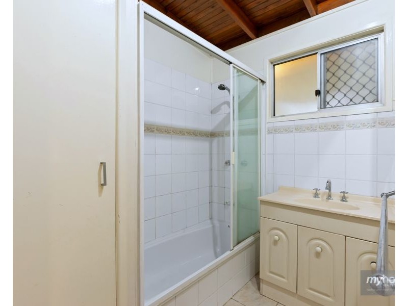 5 Muscat Court, Wilsonton Heights QLD 4350