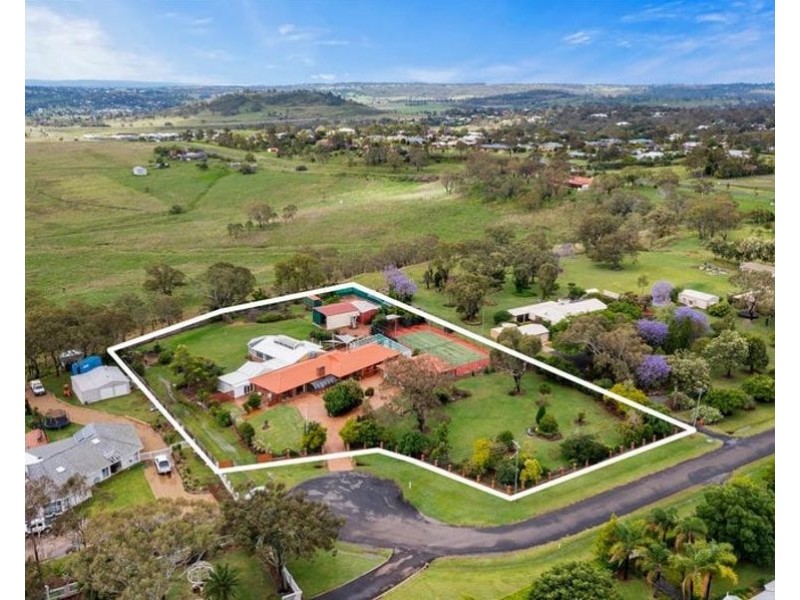 7 Rocky Ridge Court, Cotswold Hills QLD 4350