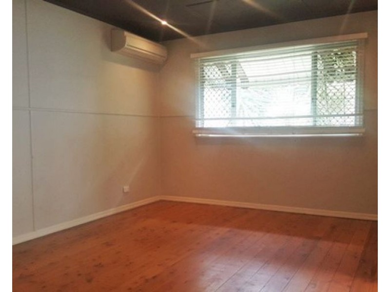 48 Dunne Street, Harristown QLD 4350