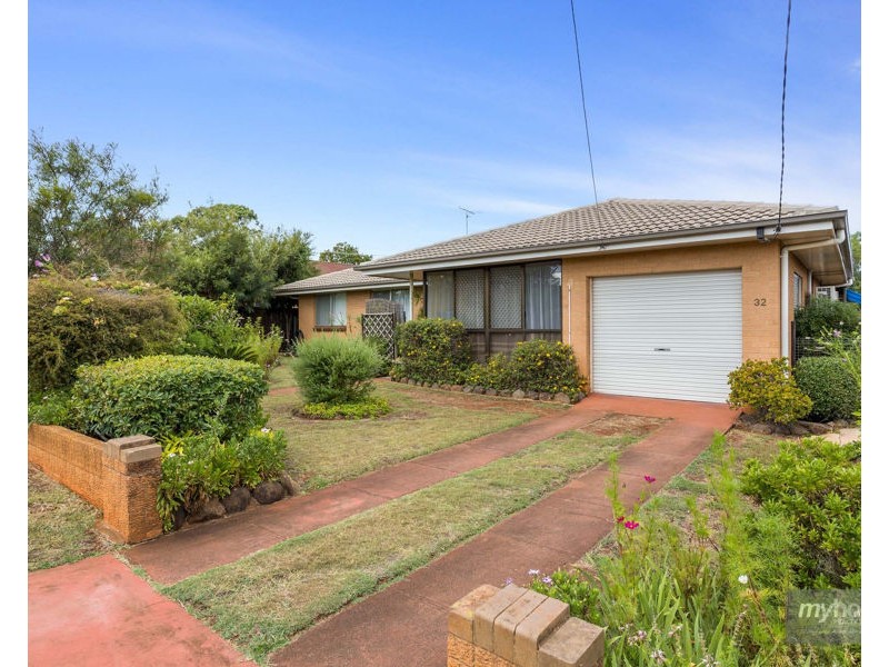 32 Richmond Drive, Wilsonton QLD 4350