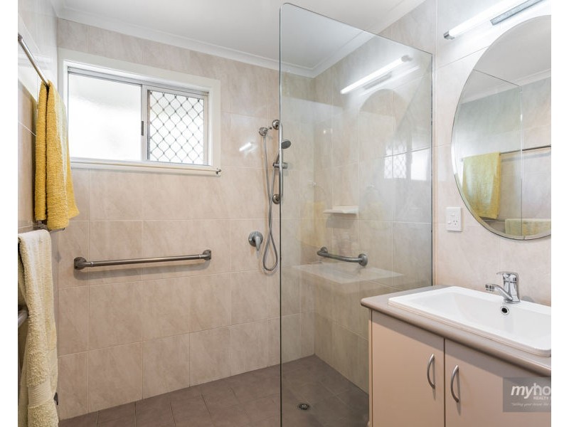 32 Richmond Drive, Wilsonton QLD 4350