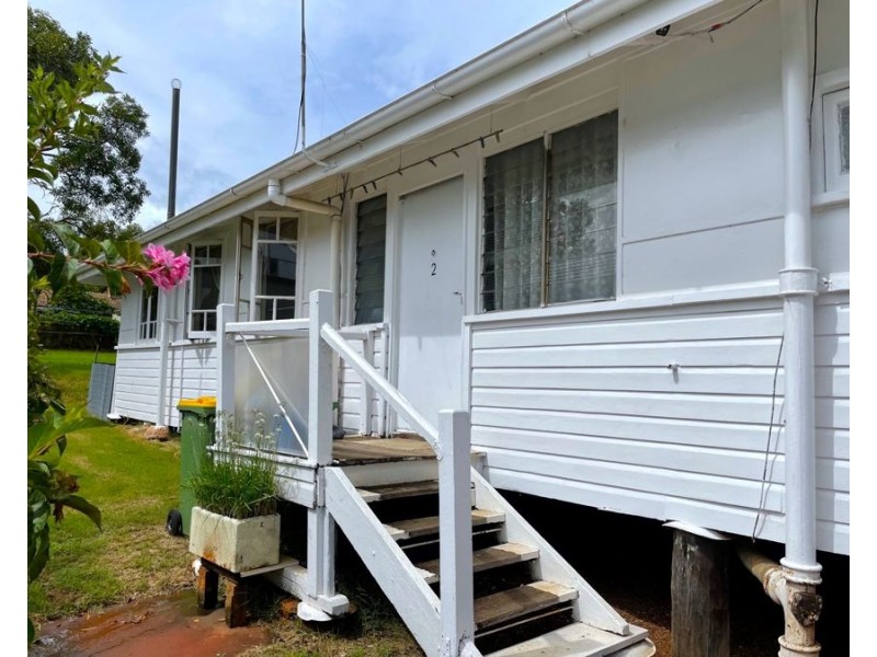 2/140 Ruthven Street, North Toowoomba QLD 4350