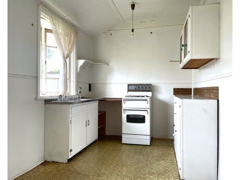 2/140 Ruthven Street, North Toowoomba QLD 4350