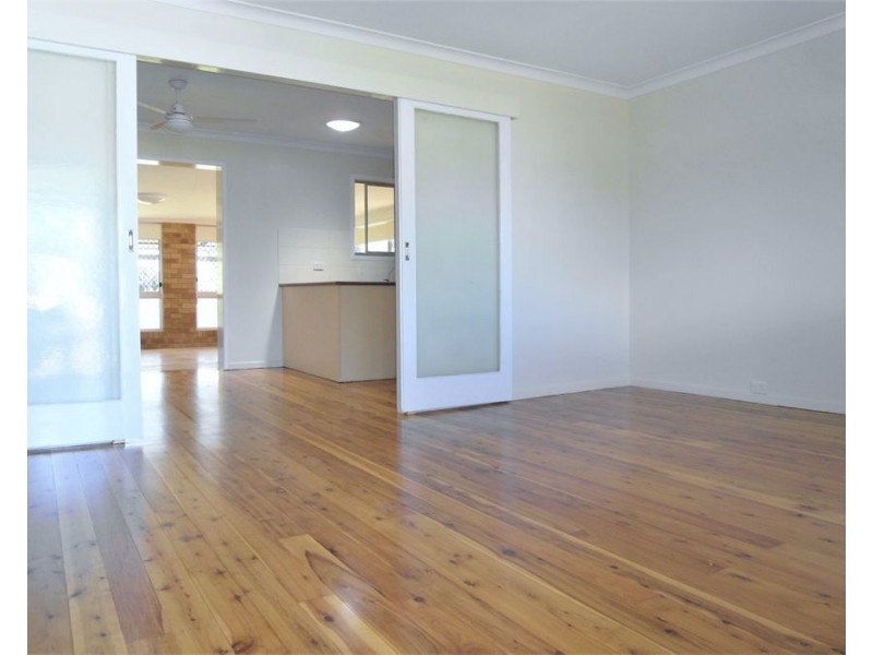 227 Campbell Street, Newtown QLD 4350
