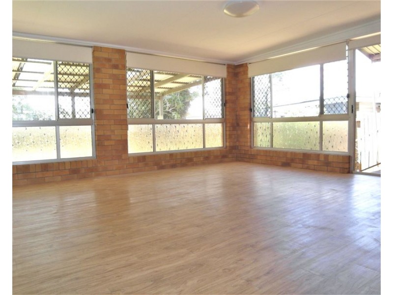 227 Campbell Street, Newtown QLD 4350