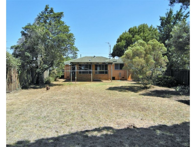 227 Campbell Street, Newtown QLD 4350