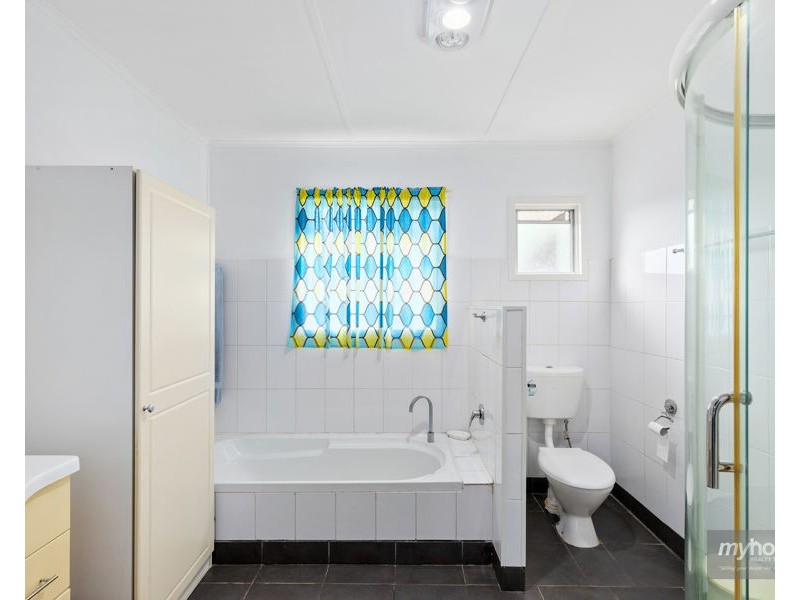 256 North Street, Rockville QLD 4350