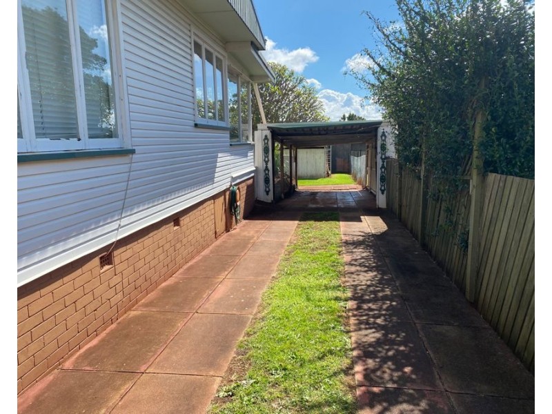 115 Long Street, South Toowoomba QLD 4350