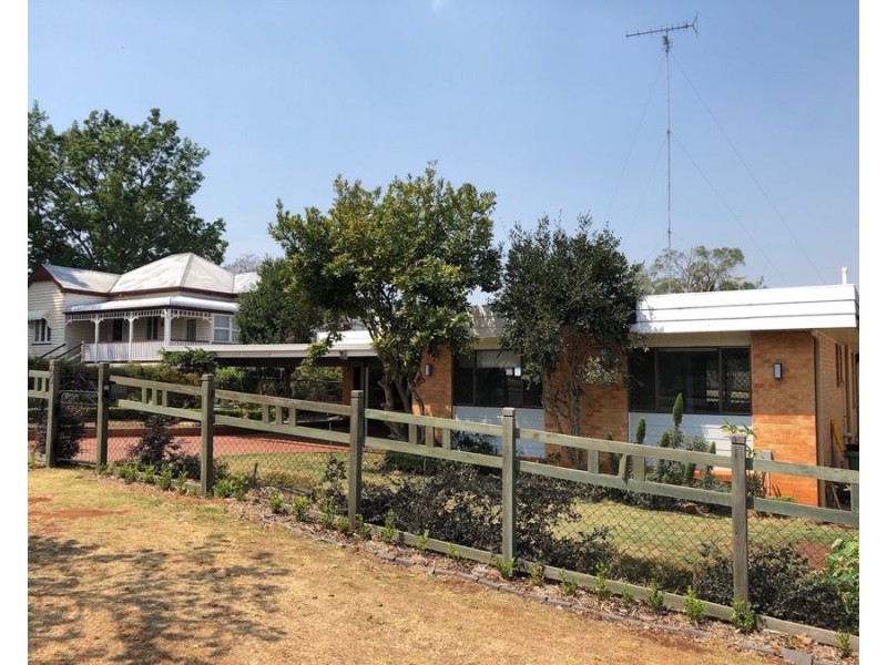 60 Long Street, Rangeville QLD 4350