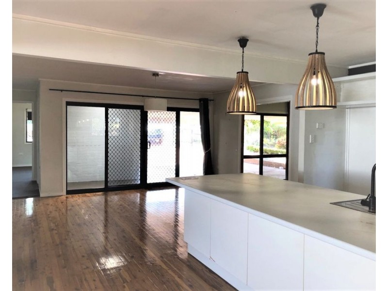 60 Long Street, Rangeville QLD 4350