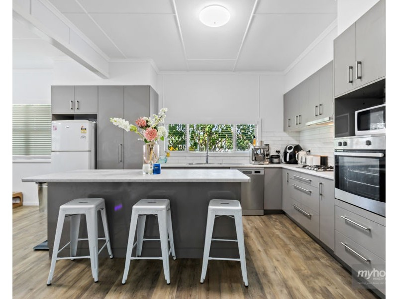2 Lemnos Street, Harlaxton QLD 4350