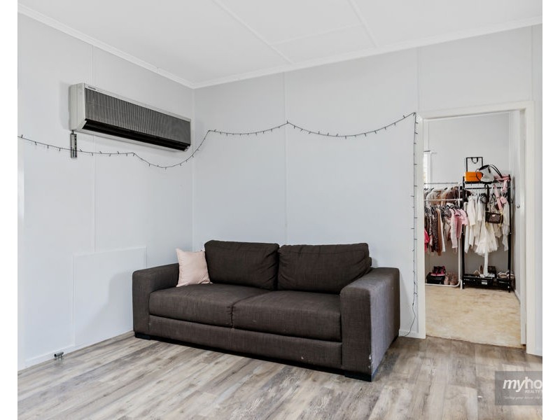 2 Lemnos Street, Harlaxton QLD 4350