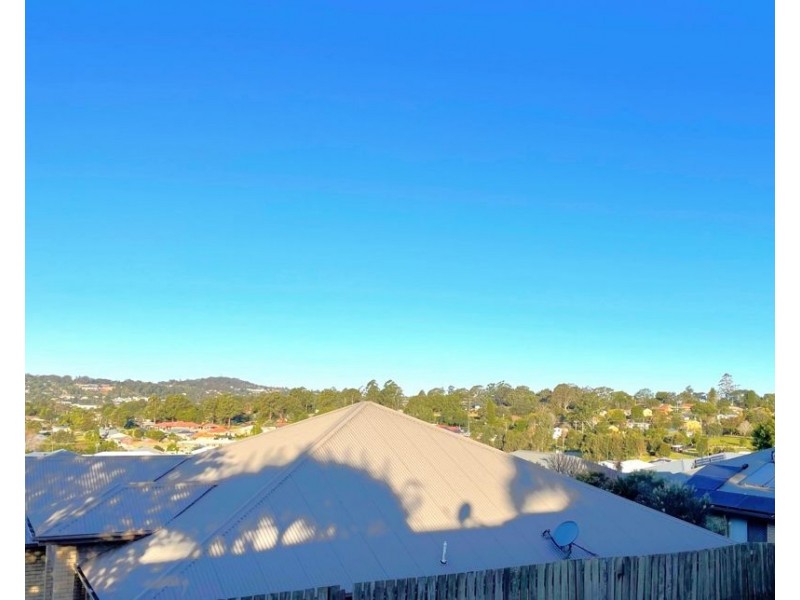 2 Port Street, Wilsonton Heights QLD 4350