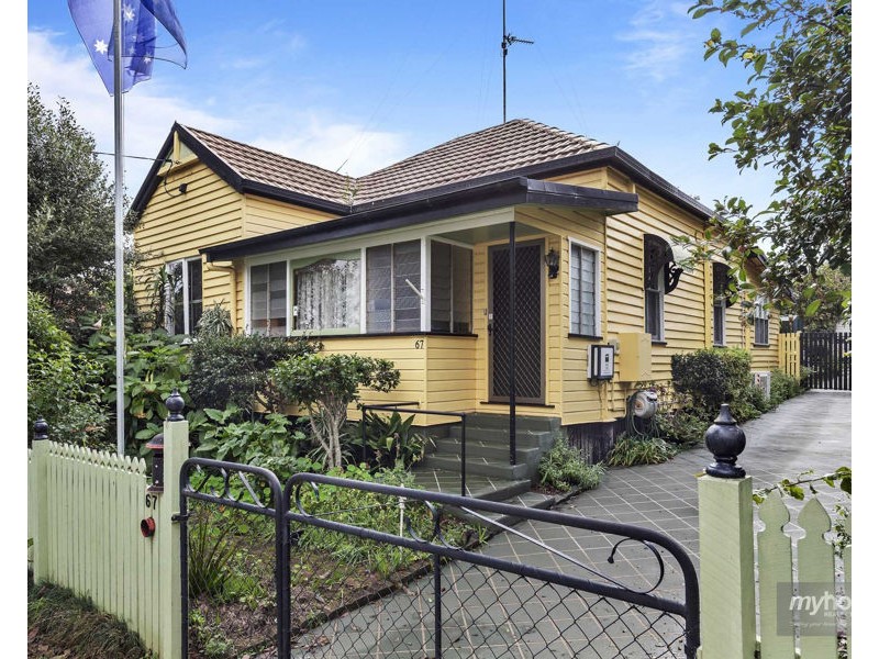 67 Geoffrey Street, Mount Lofty QLD 4350