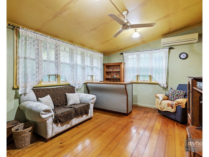 67 Geoffrey Street, Mount Lofty QLD 4350