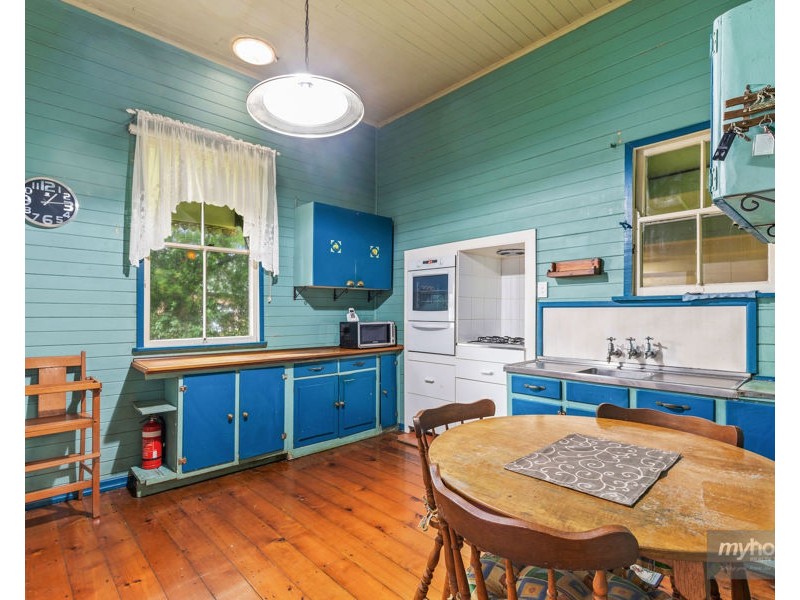 67 Geoffrey Street, Mount Lofty QLD 4350