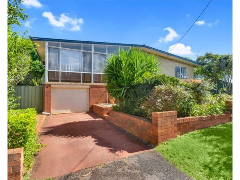 12 McNamara Street, Centenary Heights QLD 4350