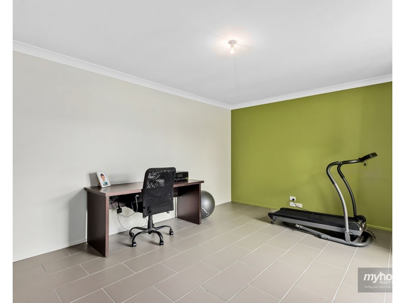11 Blueberry Ash Court, Glenvale QLD 4350