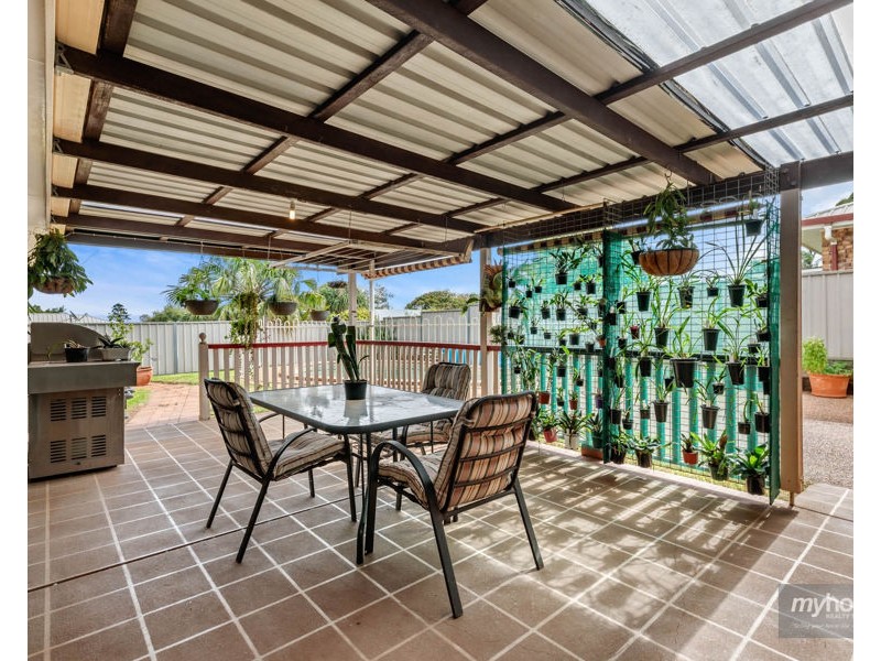 11 Blueberry Ash Court, Glenvale QLD 4350
