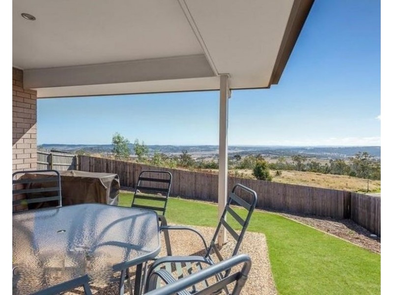 27 Sanctuary Drive, Cranley QLD 4350