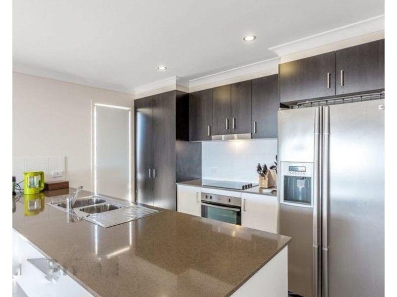 27 Sanctuary Drive, Cranley QLD 4350