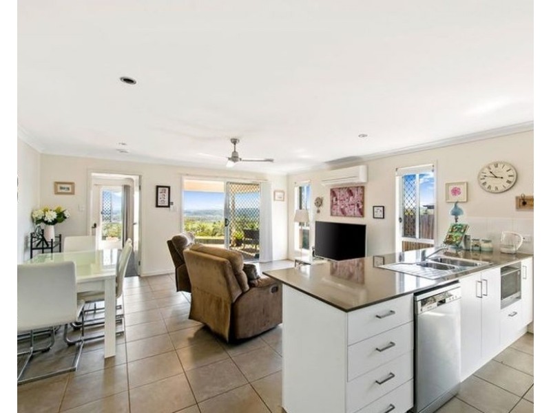 27 Sanctuary Drive, Cranley QLD 4350