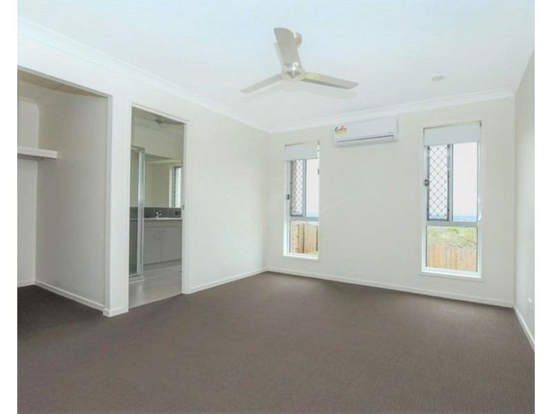 27 Sanctuary Drive, Cranley QLD 4350