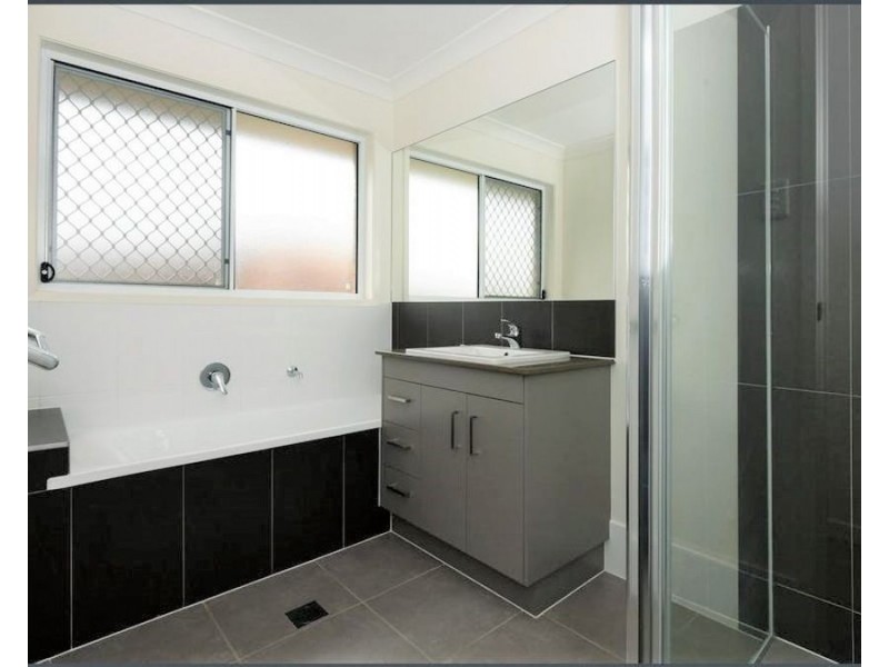 27 Sanctuary Drive, Cranley QLD 4350