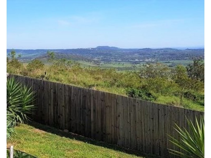 27 Sanctuary Drive, Cranley QLD 4350