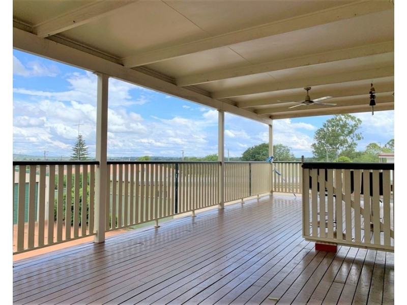 20 Tara Street, Wilsonton QLD 4350