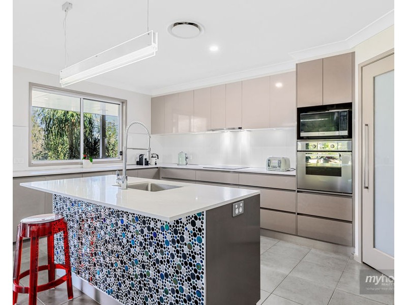 20 Costellos Road, Upper Lockyer QLD 4352
